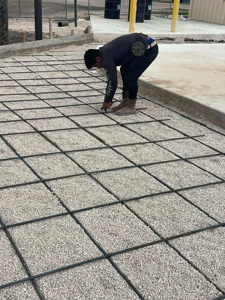 Day Laborer Hourly Rates for King Services in Seguin, TX