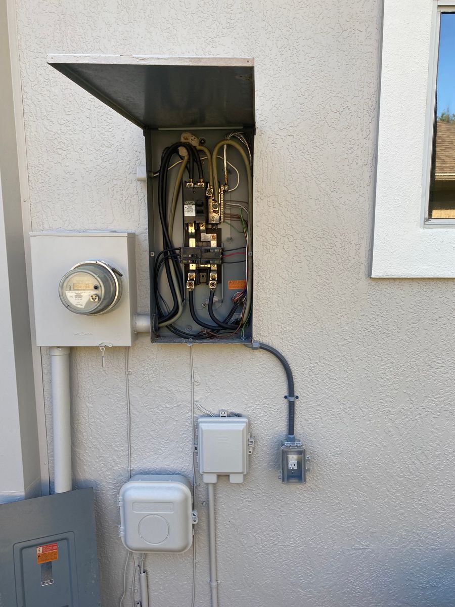 Electrical Outlet Repair for Nominal Voltage in Orlando, FL