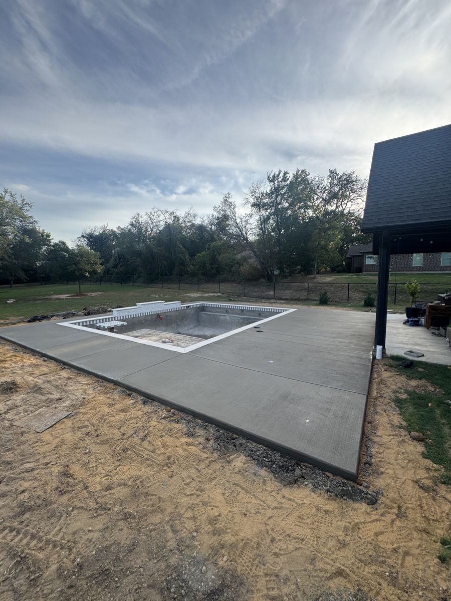 Pool Deck Paving for Black Diamond Custom Pools LLC in Azle, TX