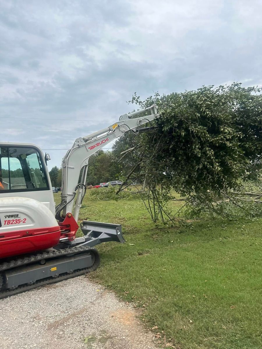 Excavation for Elrod’s Lawn Care and Landscape in Portland, TN