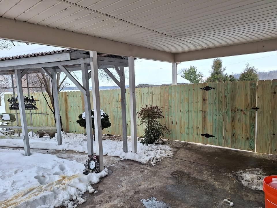 Fence Installation for Apex Fence in Henderson, KY