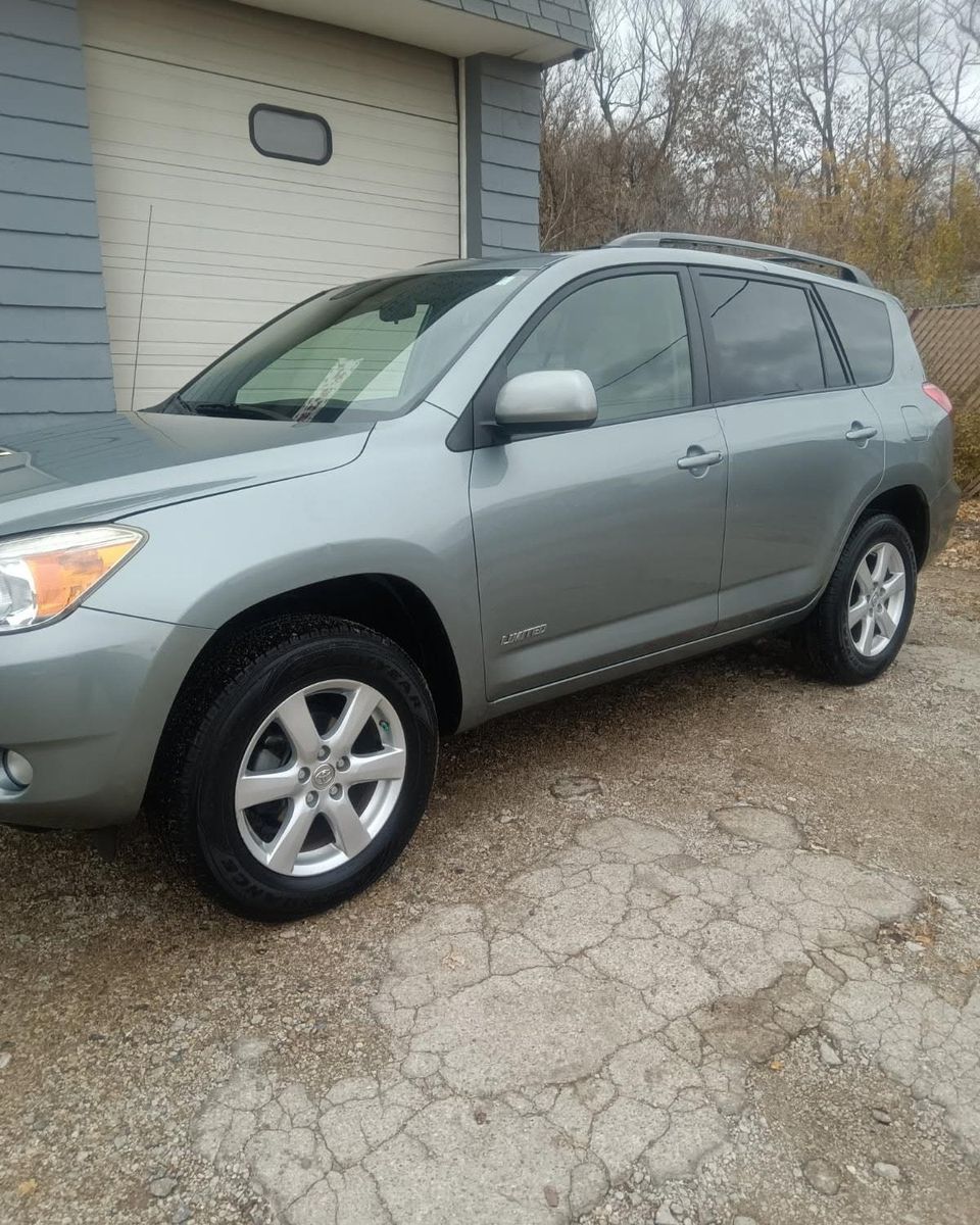 Full Detail Service for Luxury Auto Detail in Peoria, IL