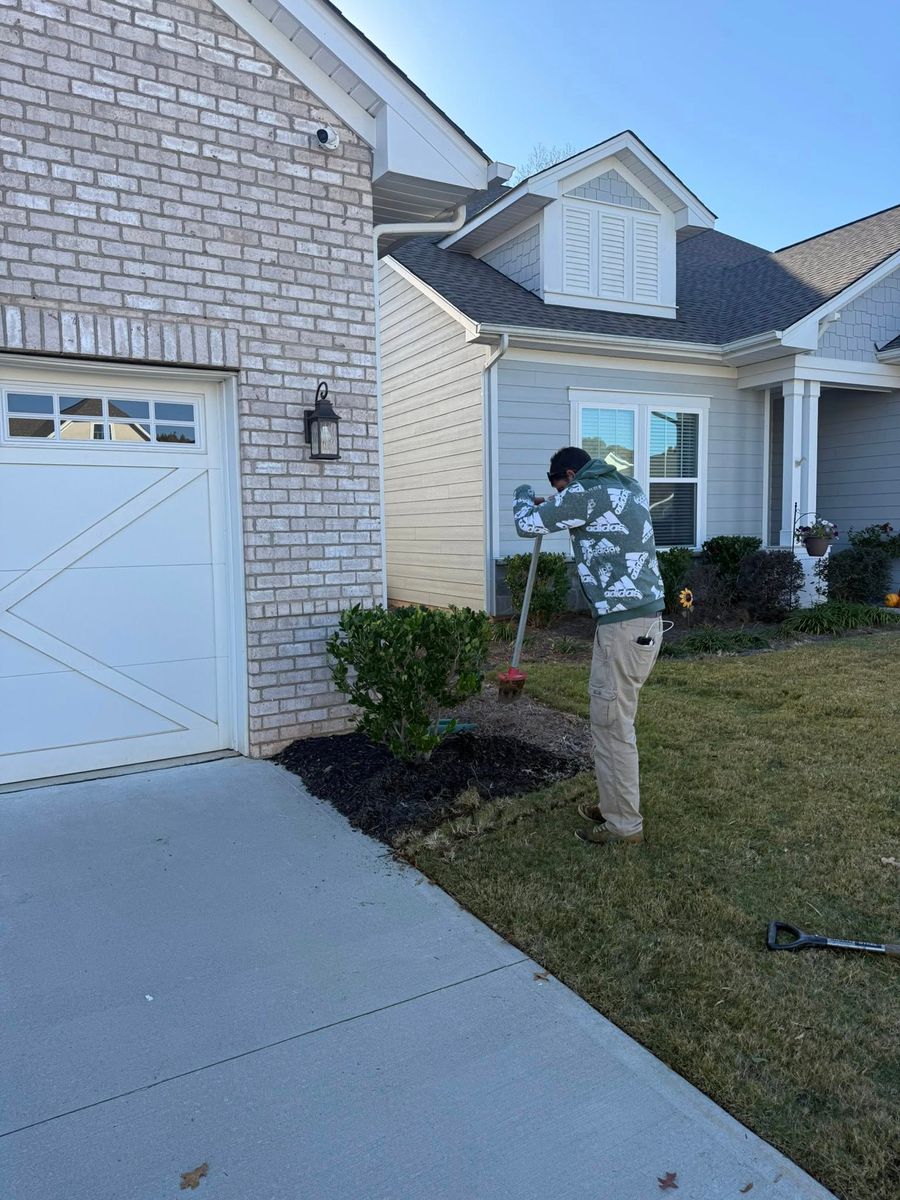 Seasonal Clean-up Services for Blue Sky Turf in Monroe, NC