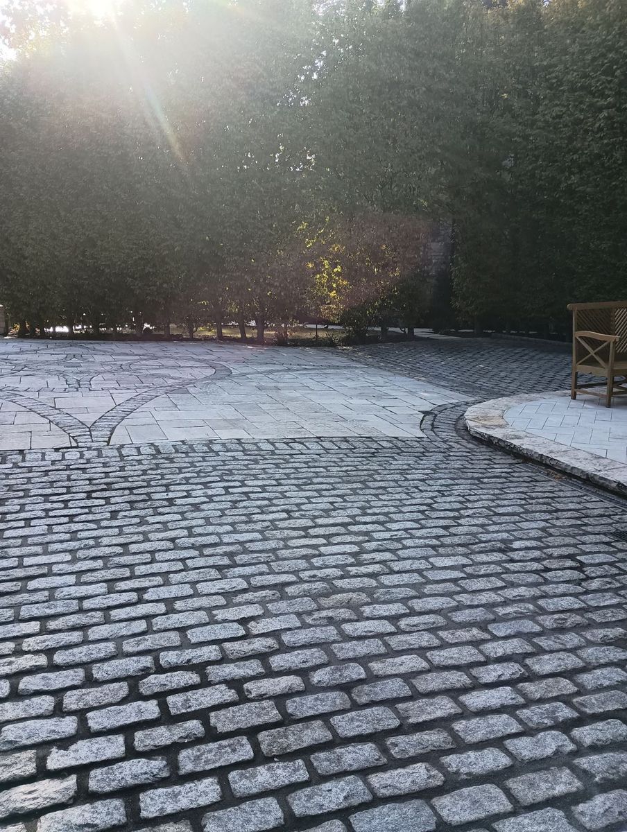 High End Residential Design & Install for Elegant Lawns & Landscaping in Inwood, NY