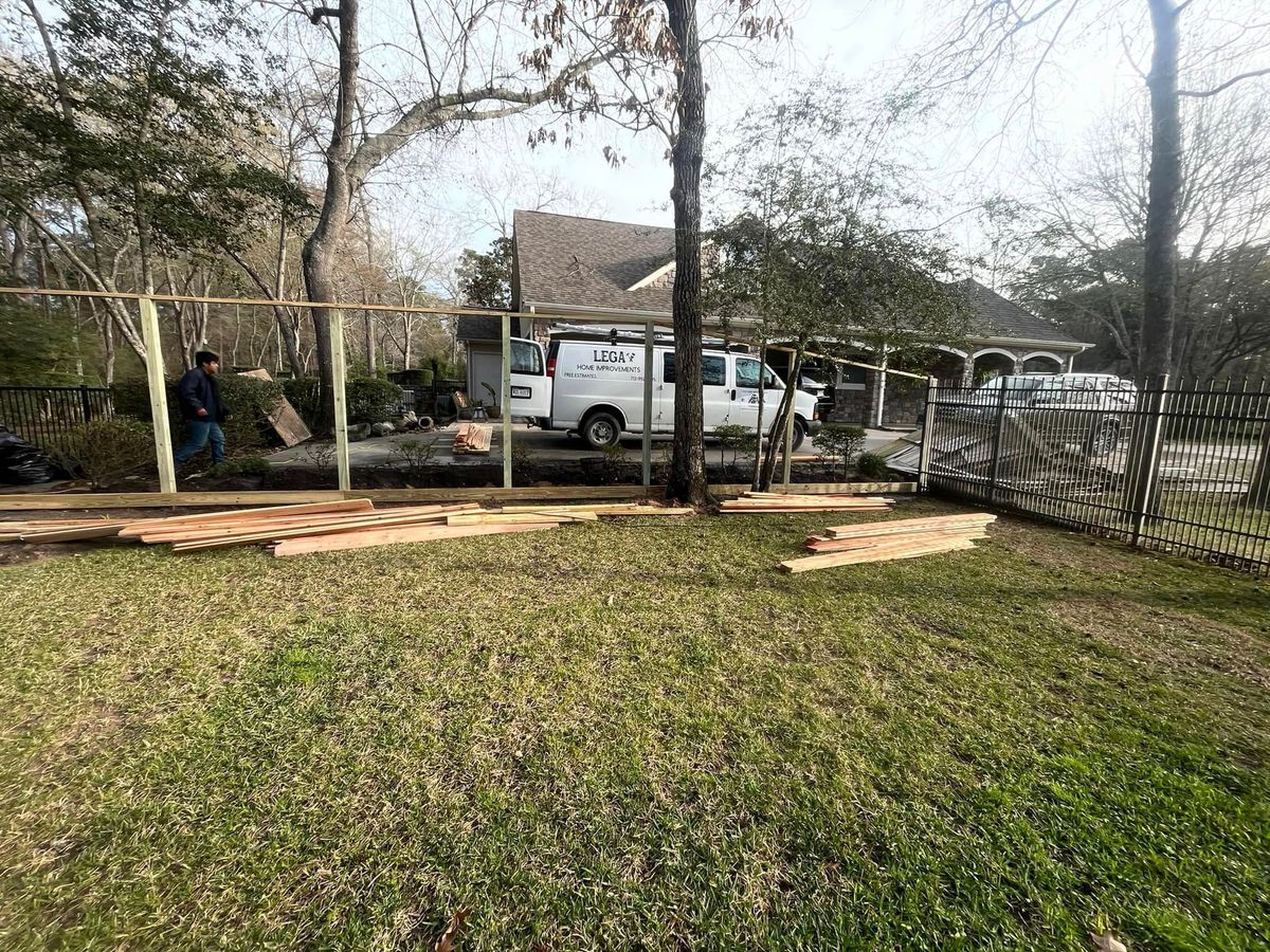 Privacy fences for LEGA Home Improvements LLC in Magnolia, TX