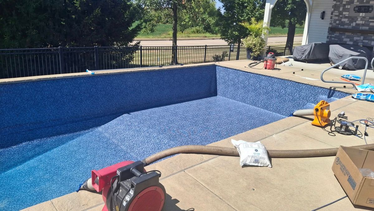 Vinyl Liner Replacement for Precision Liner Solutions in St Louis, MO
