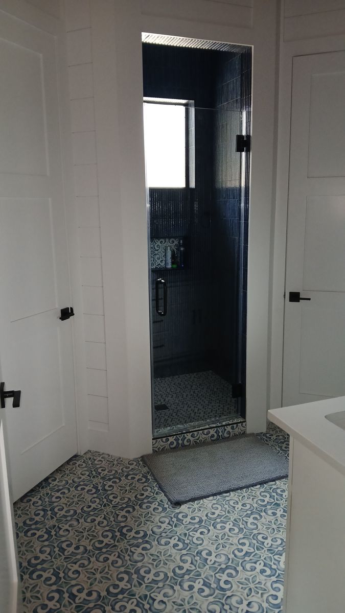 Bathroom Remodel in Uvalde TX for Thompson Construction in Uvalde County, TX
