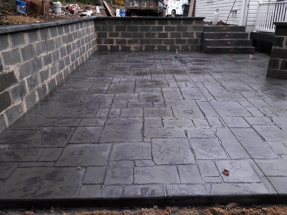 Retaining Wall Construction for Dixie Concrete Masonry LLC in Saint Leonard, MD