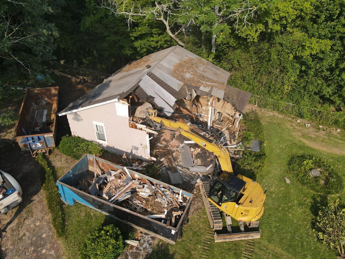 Debris Removal for DC Construction Company LLC in Clanton, AL