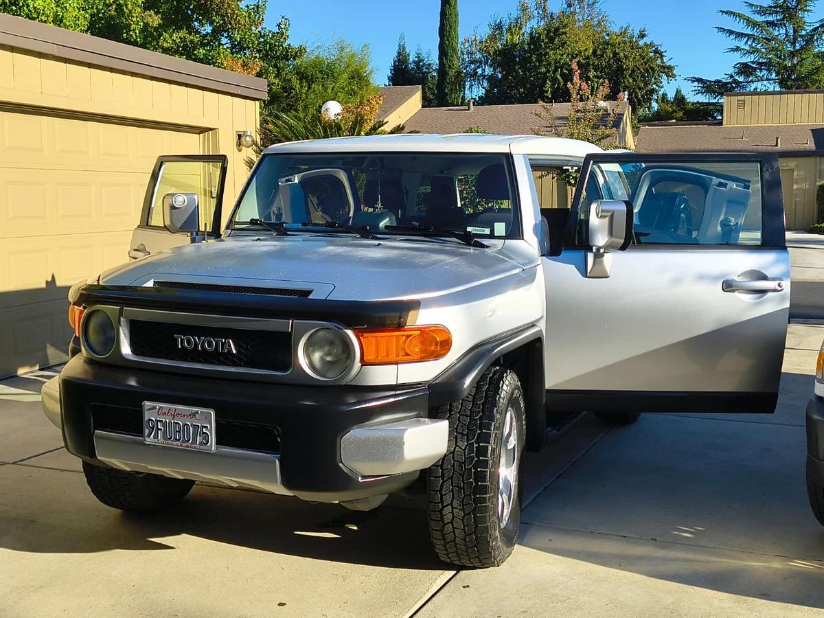 Standard Detail for Apex Mobile Detail LLC in Linda, CA