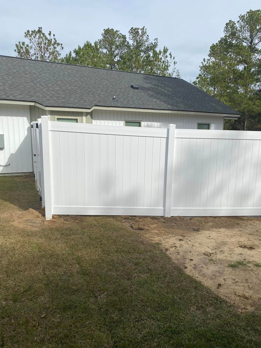 Fence Repair for Barnes Family Fencing in Graceville, FL