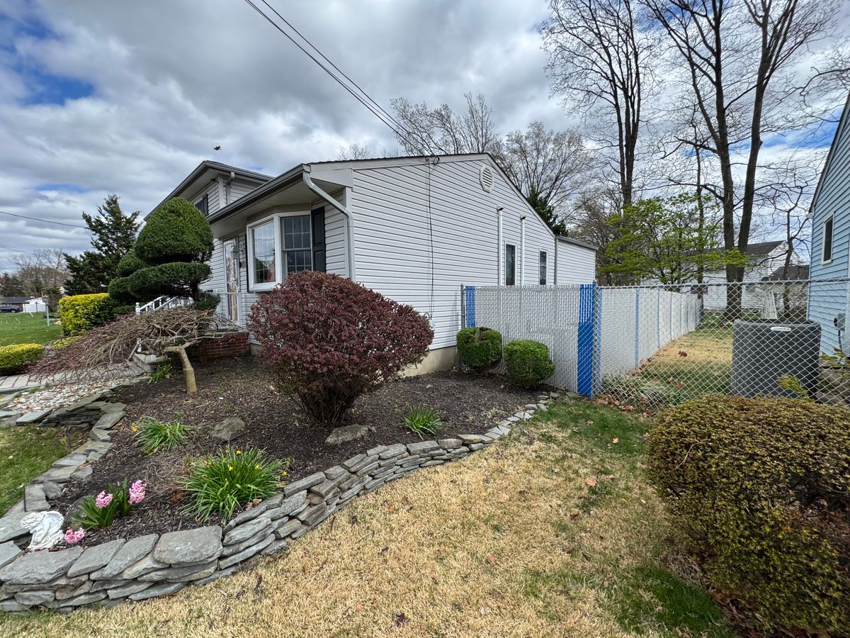 Shrub Trimming for Stars and Stripes Landscape Design LLC in Edison, NJ