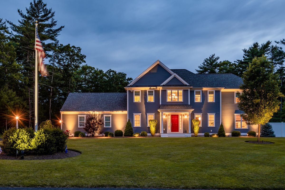Landscape Lighting for Pungitore Landscapes, Irrigation & Fertilizer in Hingham, MA