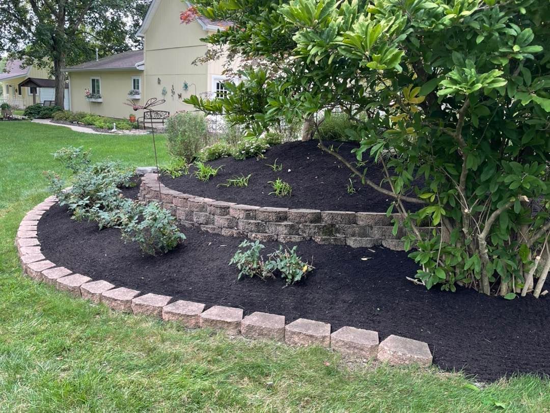 Retaining Wall Construction for Blue Cardinal Outdoor Living Construction in Kokomo, IN