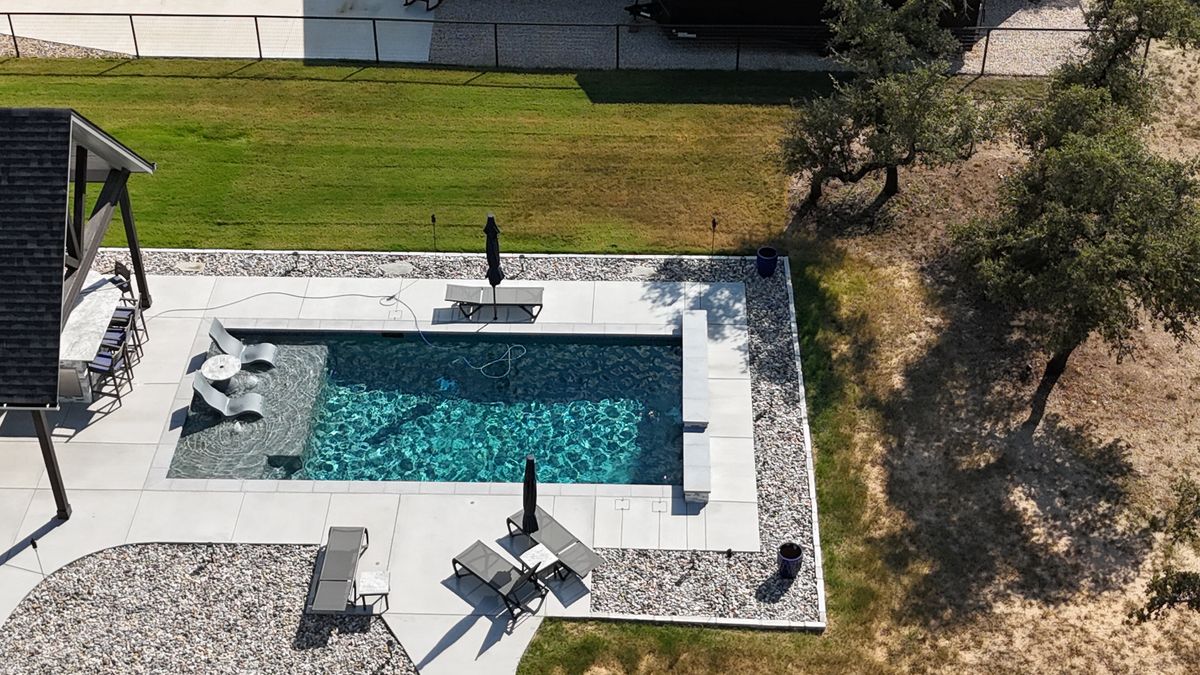 Custom Pool Design for Black Diamond Custom Pools LLC in Azle, TX