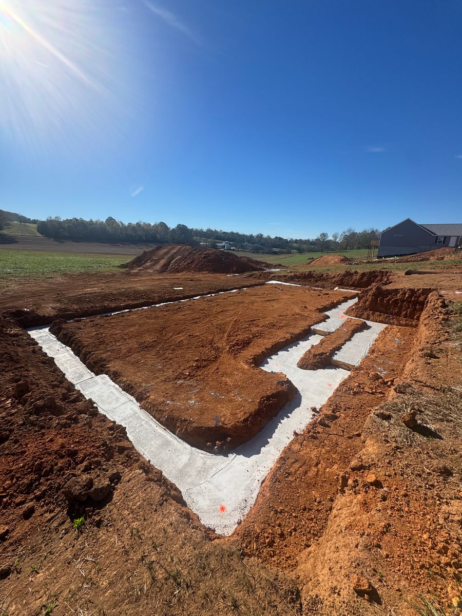 Foundation Digging for Strange Excavating & Utilities in Lenoir City, TN