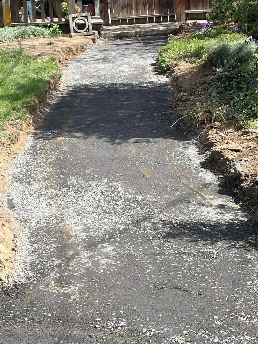 Roadbeds for Perez Excavation LLC in Monitor, WA