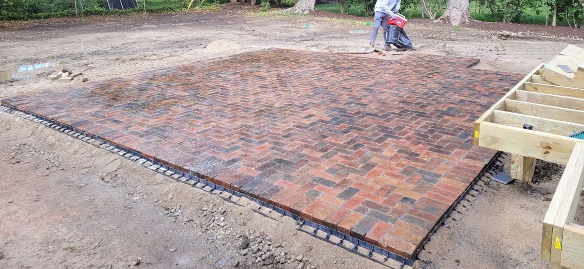 Hardscape Installation for Howell Hardscape Inc in Brighton, MI