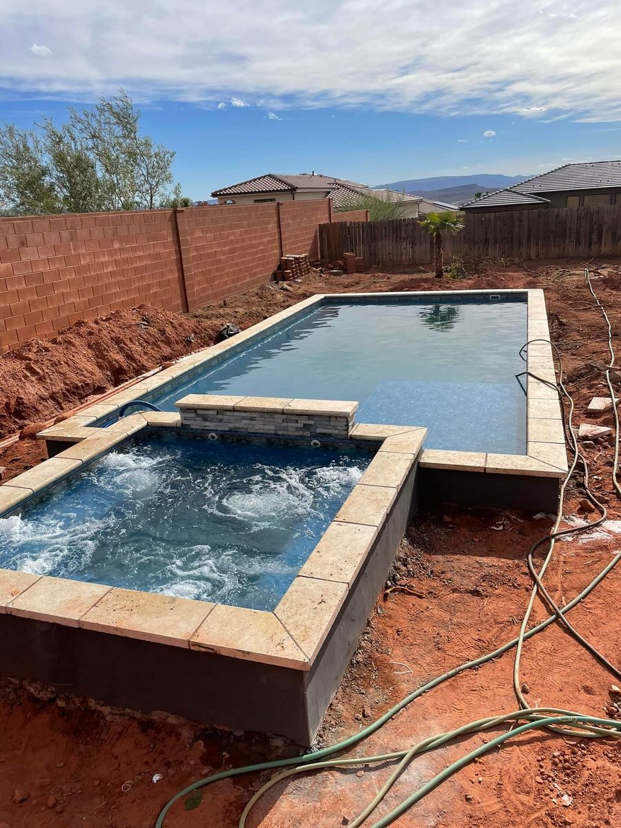 Jacuzzi and Spa Design for Savanna Pools in Hildale, UT