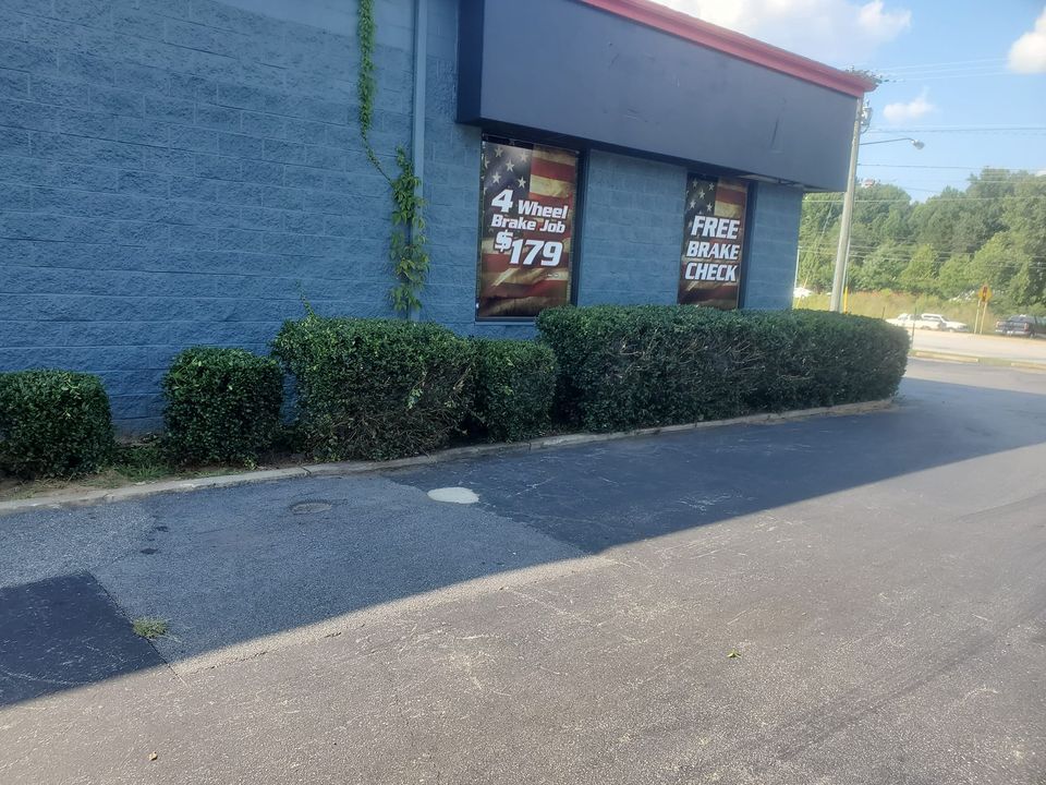 Shrub Trimming for Jimmy's Tractor & Landscaping Service LLC in Abbeville, South Carolina