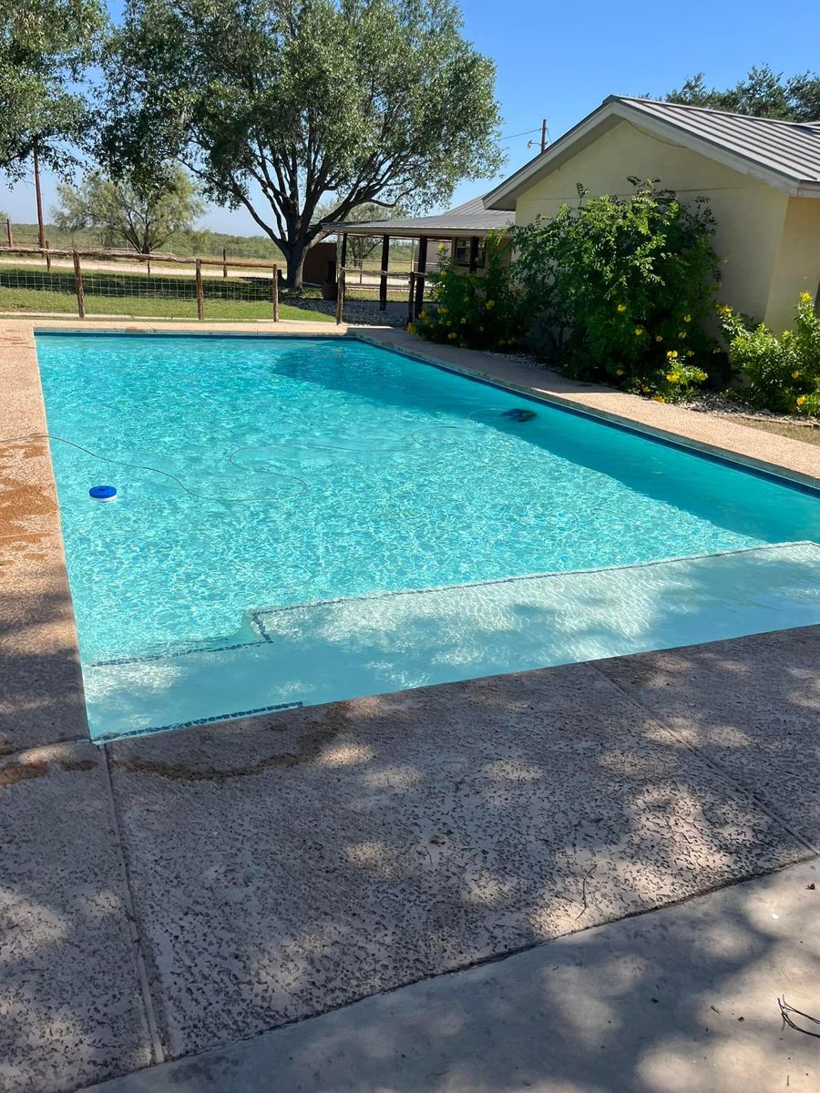 Chemicals for Pool Queen Services in Del Rio, TX