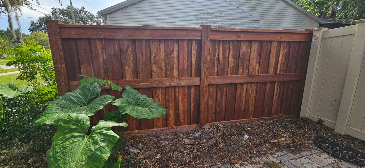 Wood Fence Installation for ASAP Fence & Gates - Central, FL in Leesburg, FL
