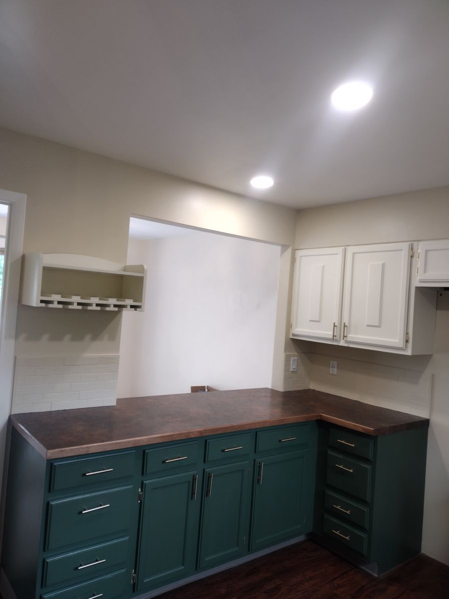 Kitchen and Bathroom Renovations for LPZ Construction in Akron, MI