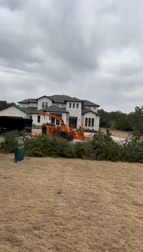 Tree Trimming & Stump Grinding for Green Pastures Lawn Care in Bastrop, TX