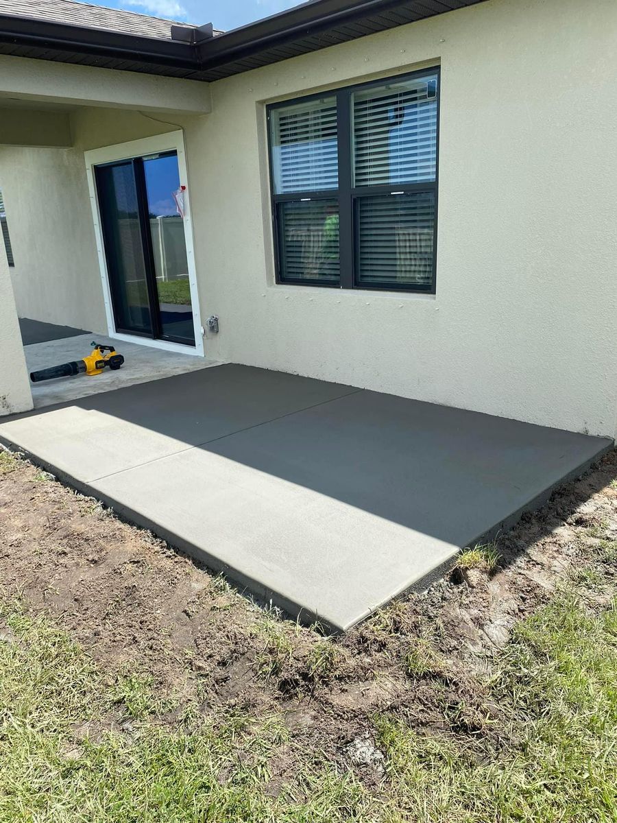 Patio Design & Construction for Green Hammer Concrete in Palm Bay, Florida