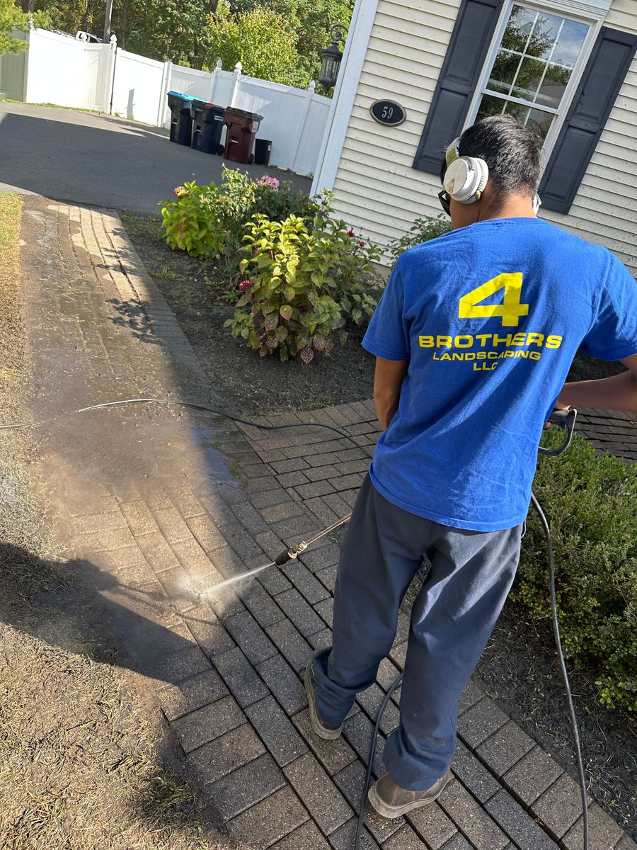 Mowing for 4 Brothers Landscaping LLC in Albany, NY