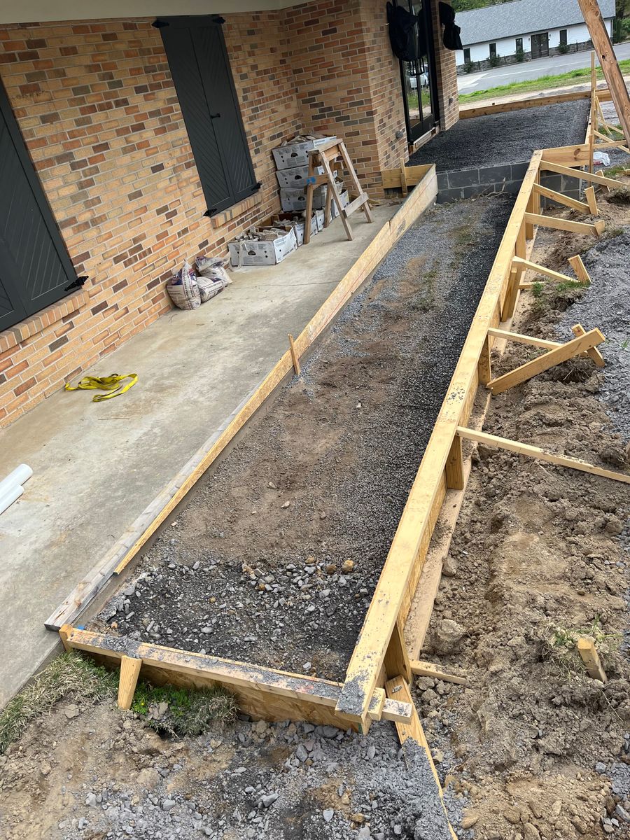Concrete pouring and finishing for J.P Landscaping and Excavation in Chattanooga, TN