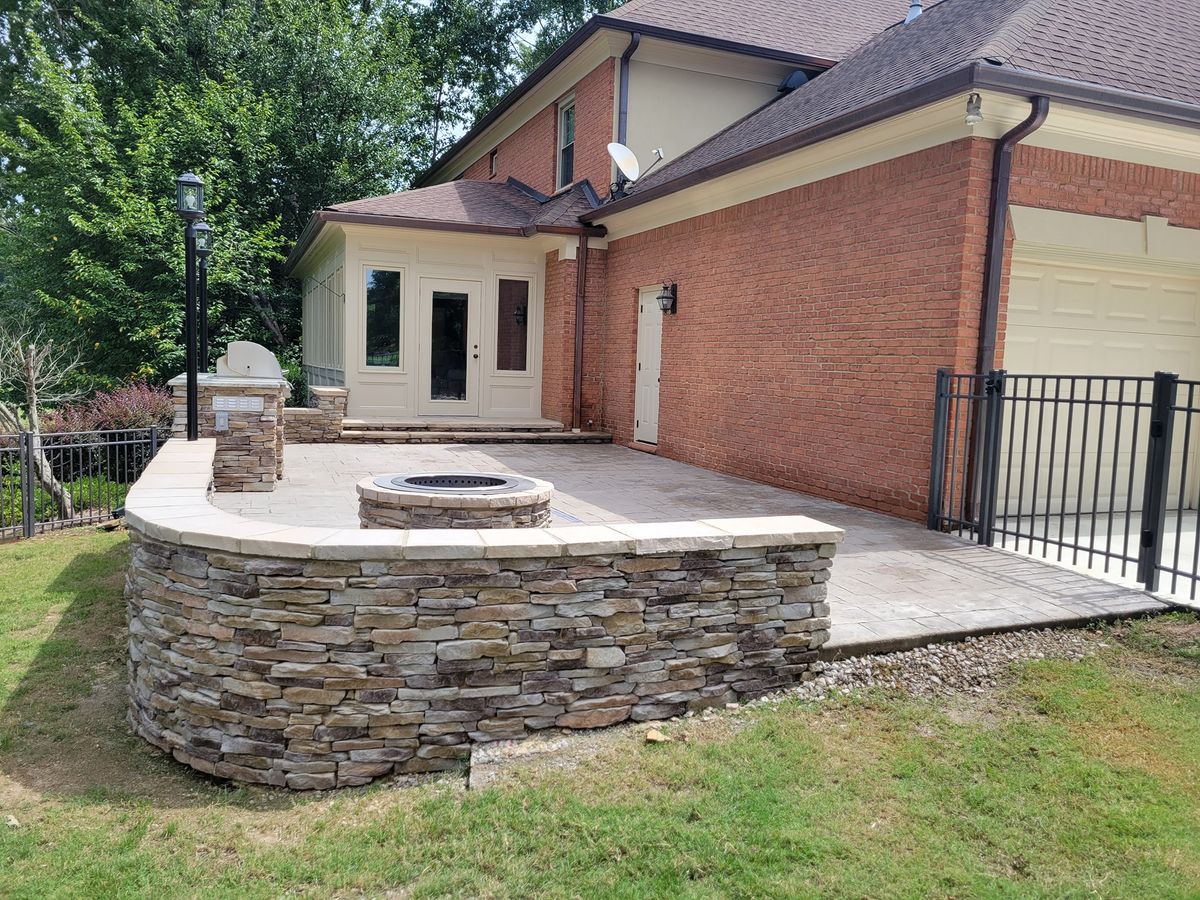 Outdoor Living Areas for T. Owen Henshaw Construction in Chattanooga, TN