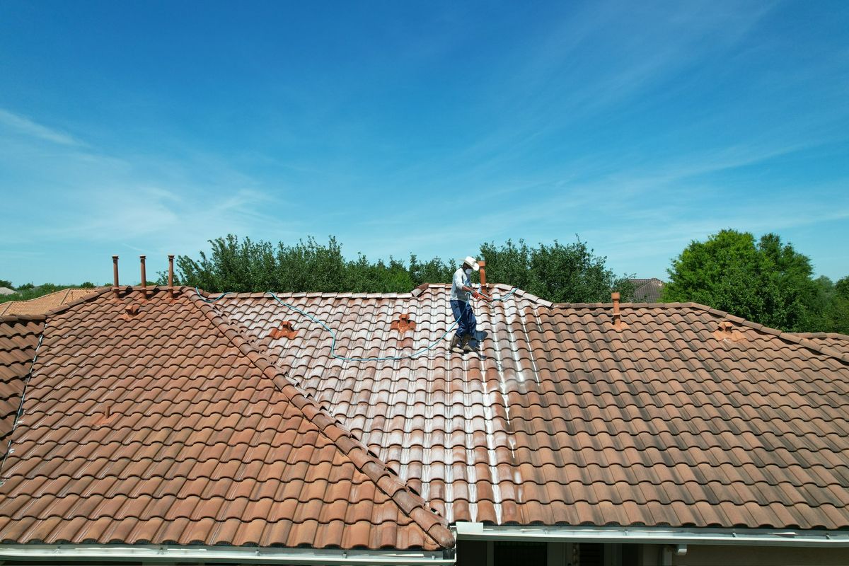 Roof Cleaning for Power Pressure Wash in Houston, TX