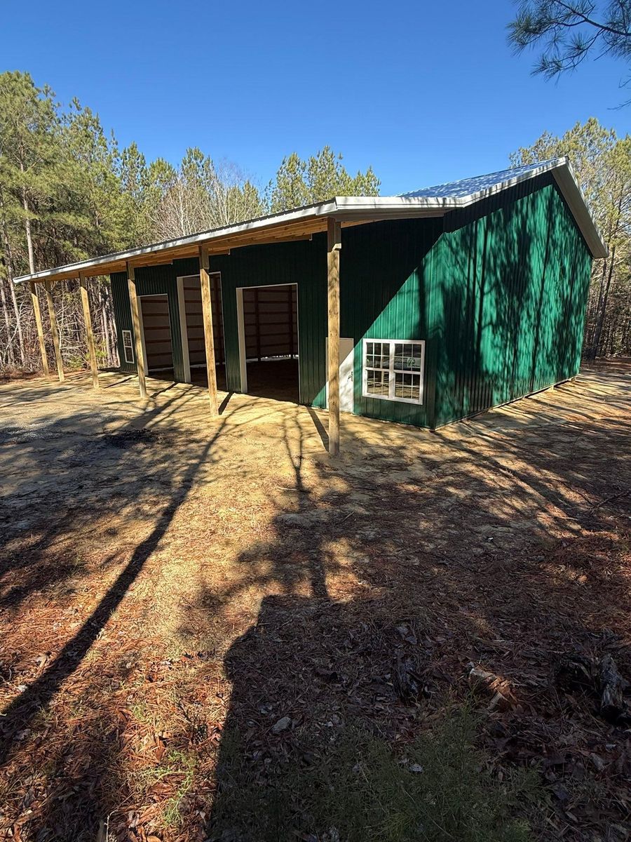 Custom Pole Buildings for J & J Specialties in Lexington , SC