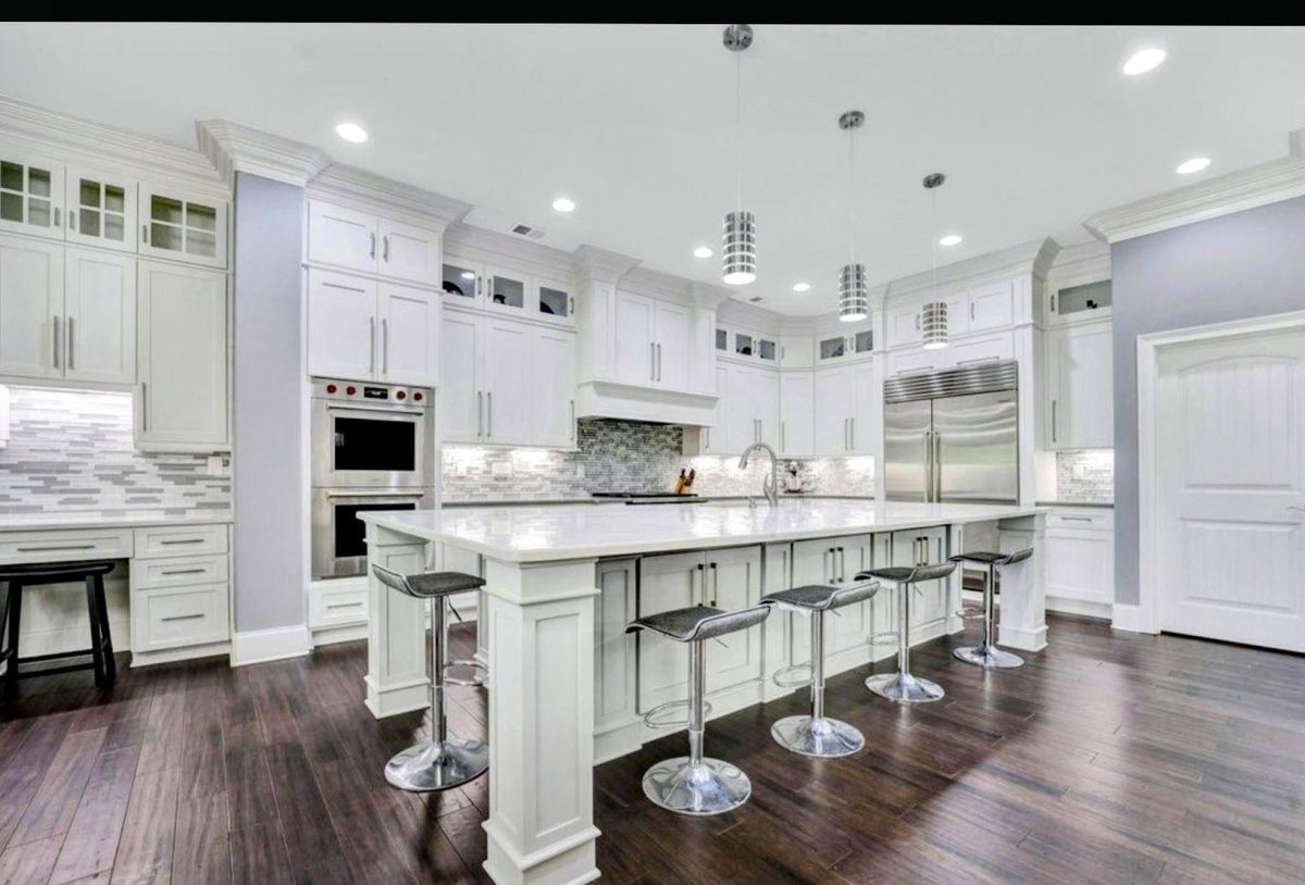 Kitchen Cabinets for Carolina Woodworks in Lyman, SC