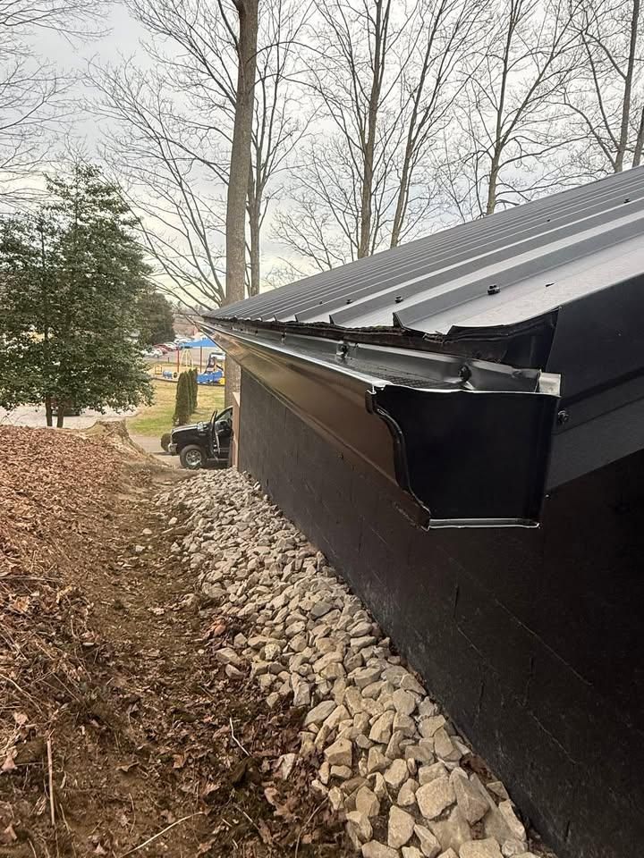 Roofing Installation for Top Hand Roofing and Gutter in Pomeroy, OH