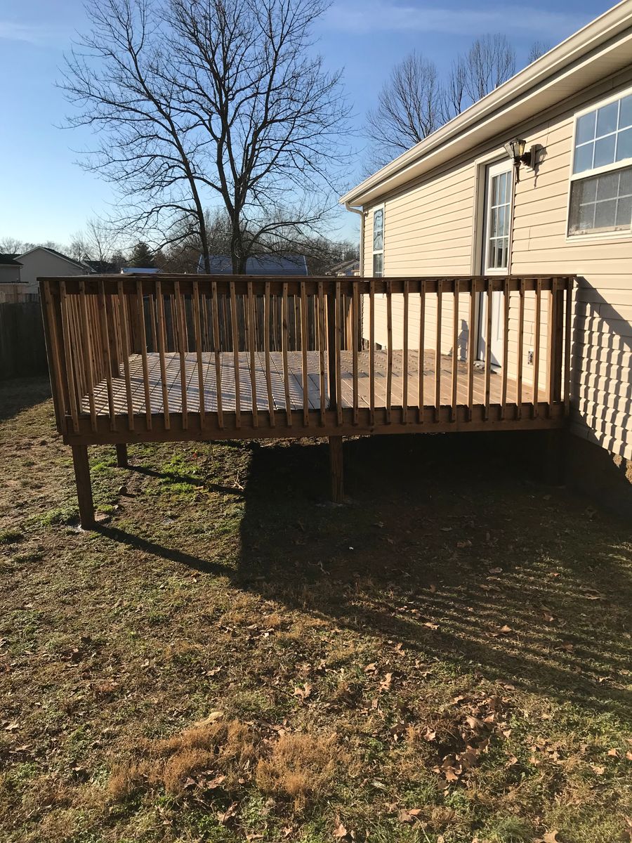 Deck services for Team Bard Lawn Care SVC in Woodbury, TN