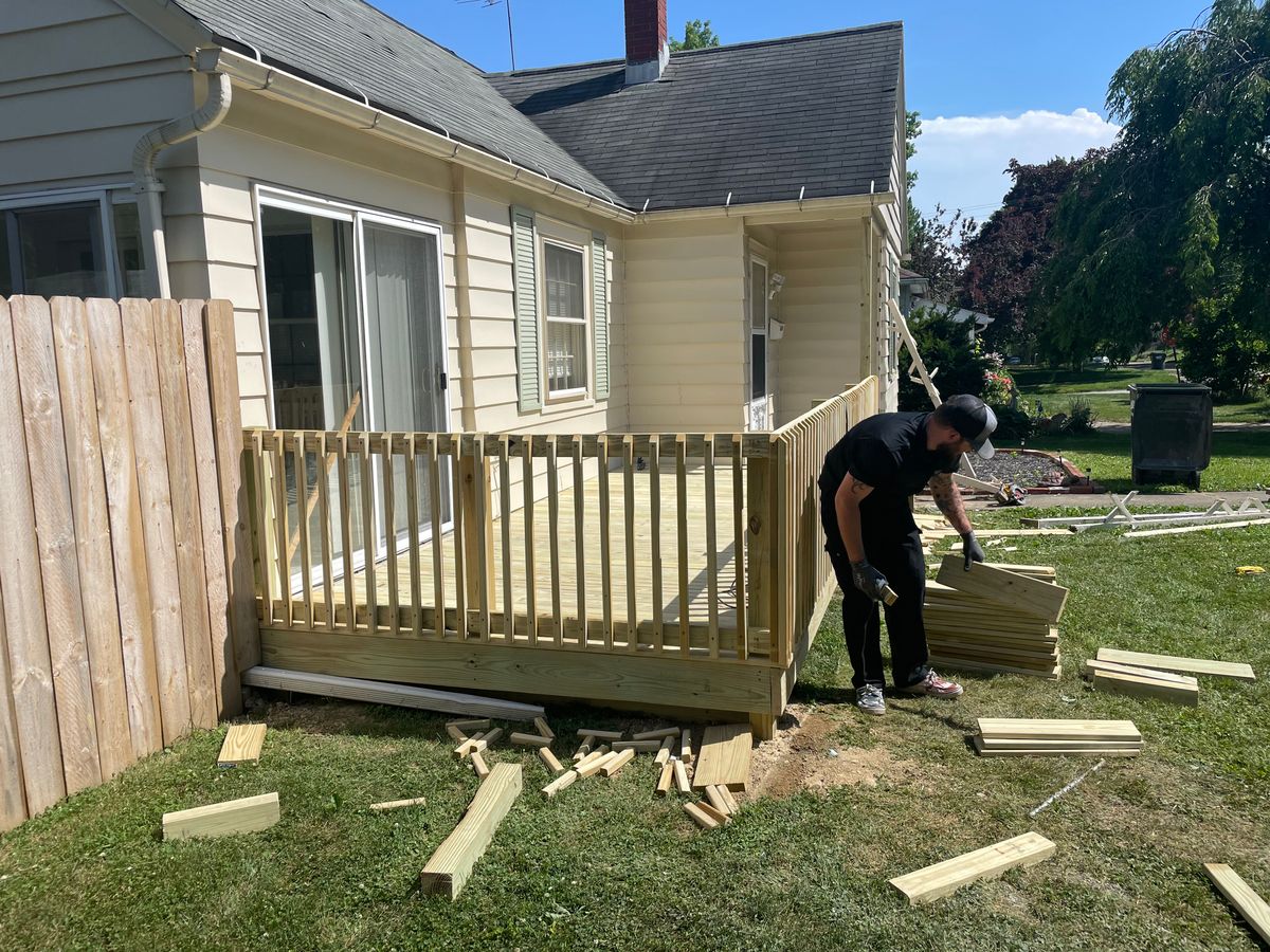 Deck & Patio Installation for Fixin’ Hixson’ in Medina, OH