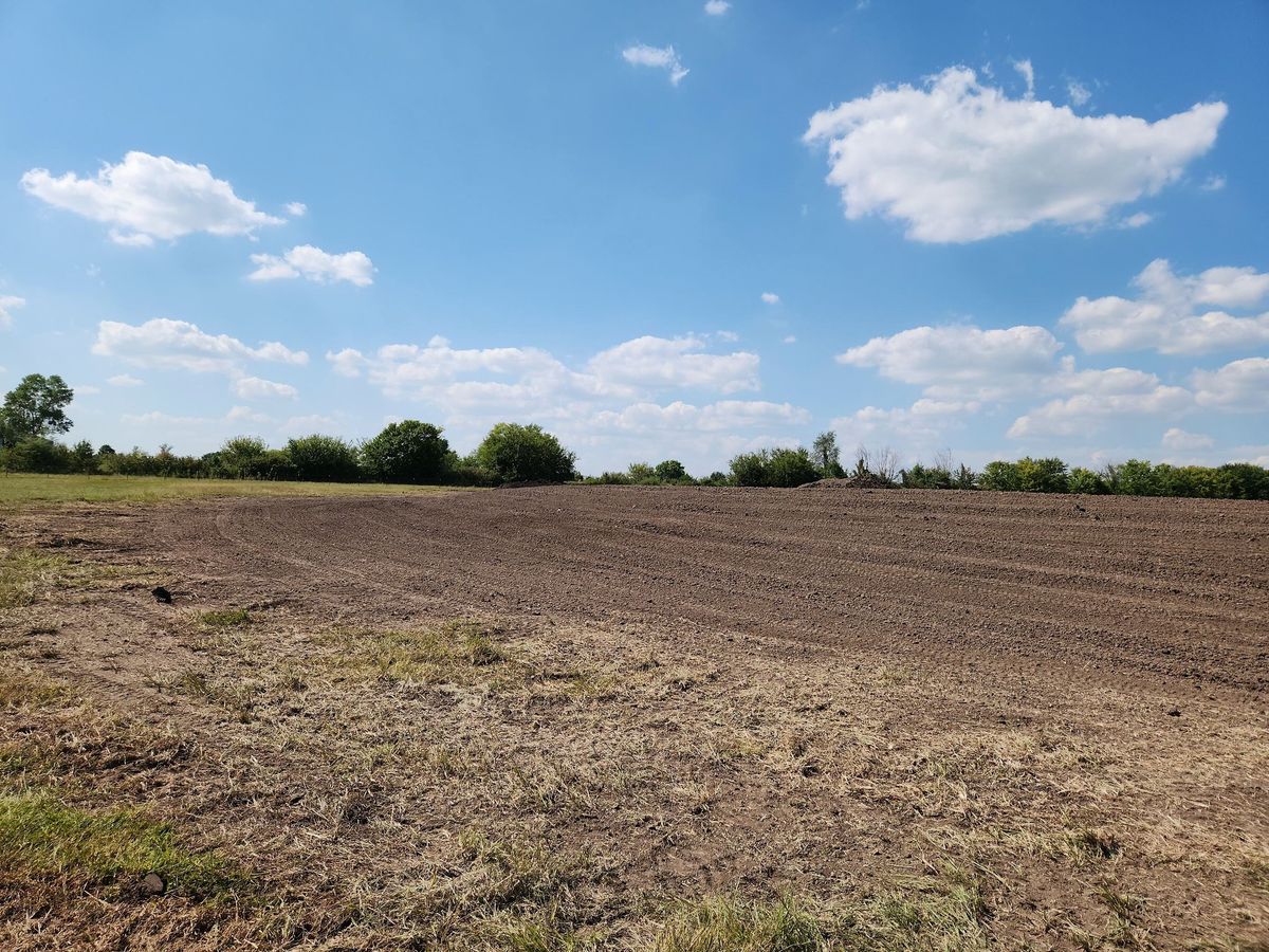 Land Grading for Kelly’s Excavating and Dirt Work in Kansas City,, MO