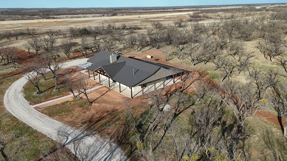 Custom Home Builds for Reaves Custom Homes LLC in Jacksboro , TX