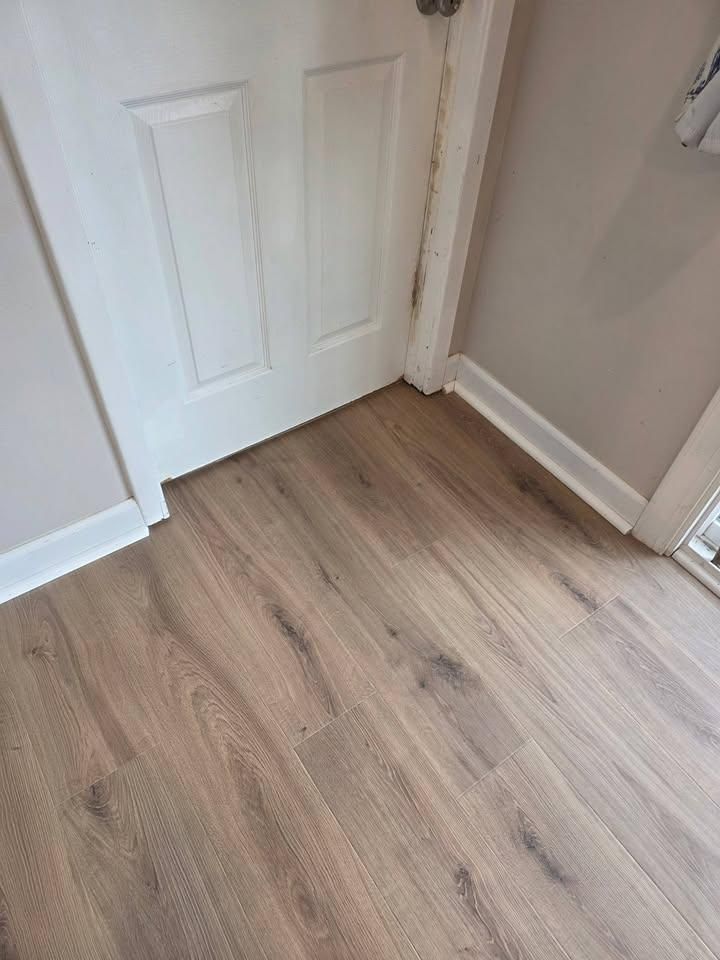 Laminate Flooring for Jason Tench Flooring LLC in Richmond, VA