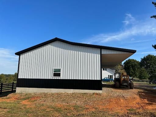 Pole Barn Construction for Ridgeline Construction in Hiddenite, NC