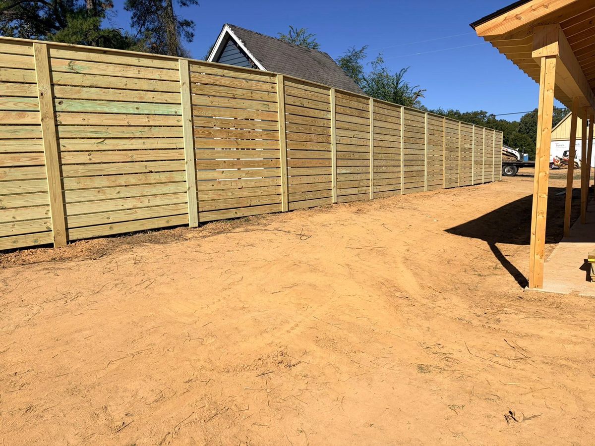 Custom Wooden Fences for Manning Fence, LLC in Hernando, MS