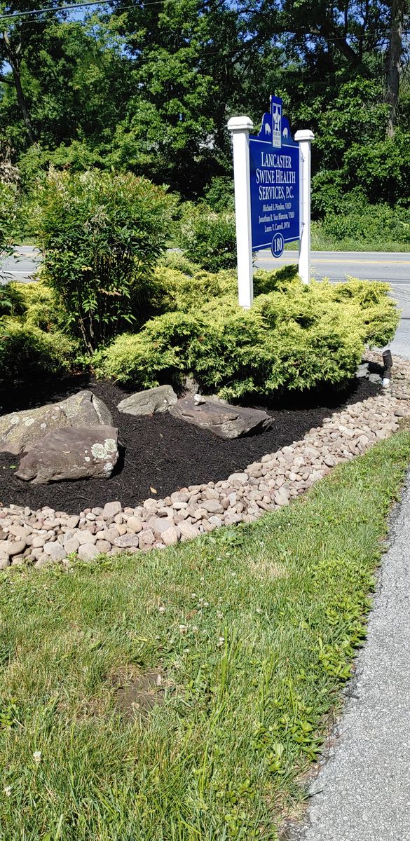 Landscaping Services for Conoy Acres Lawn Service in Elizabethtown, PA