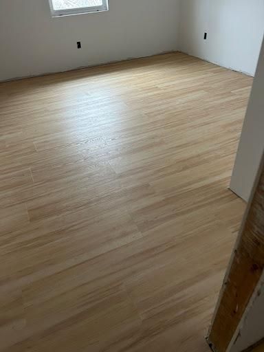 Floor Installation for T&L Flooring in Clinton, TN