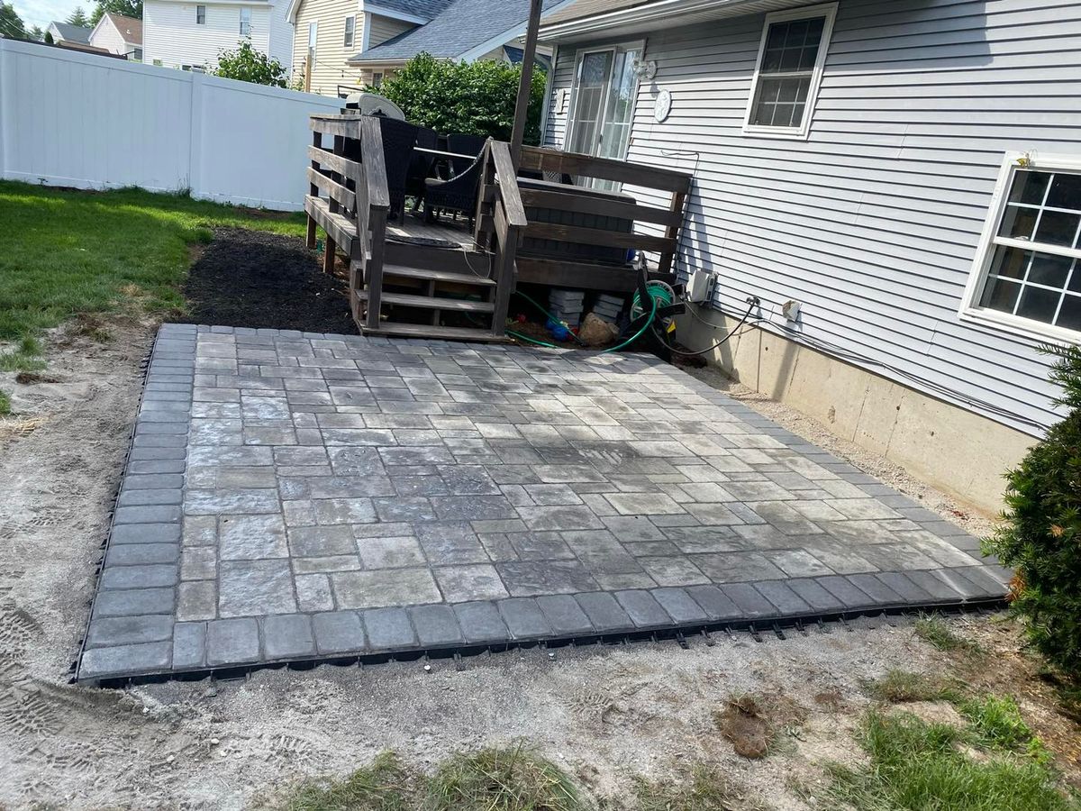 Hardscaping - Patios, Walkways, Retaining walls for Martin's Landscaping & Construction in Manchester, NH