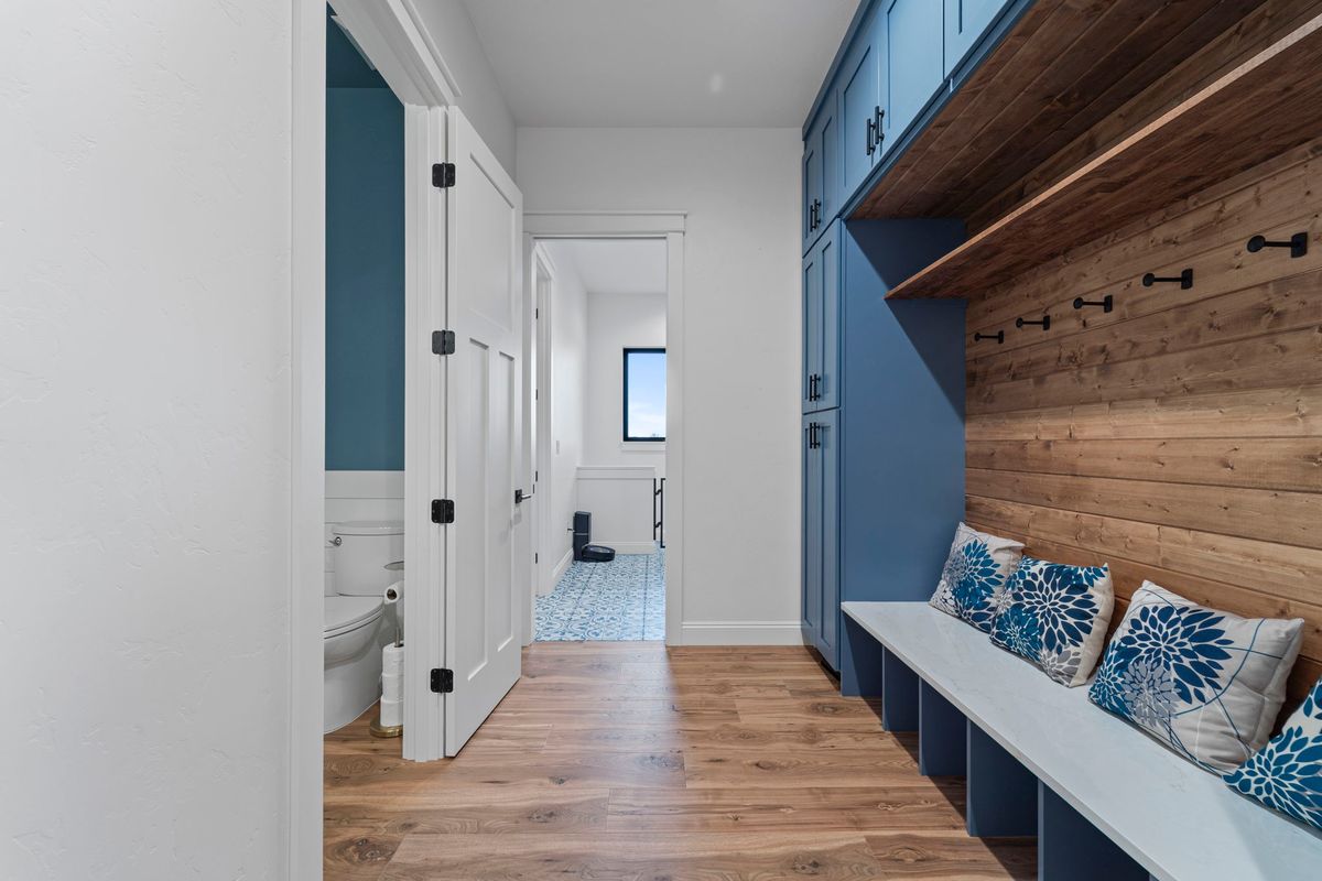 Custom Home Construction for Genuine Homes LLC in Franklin County, WA