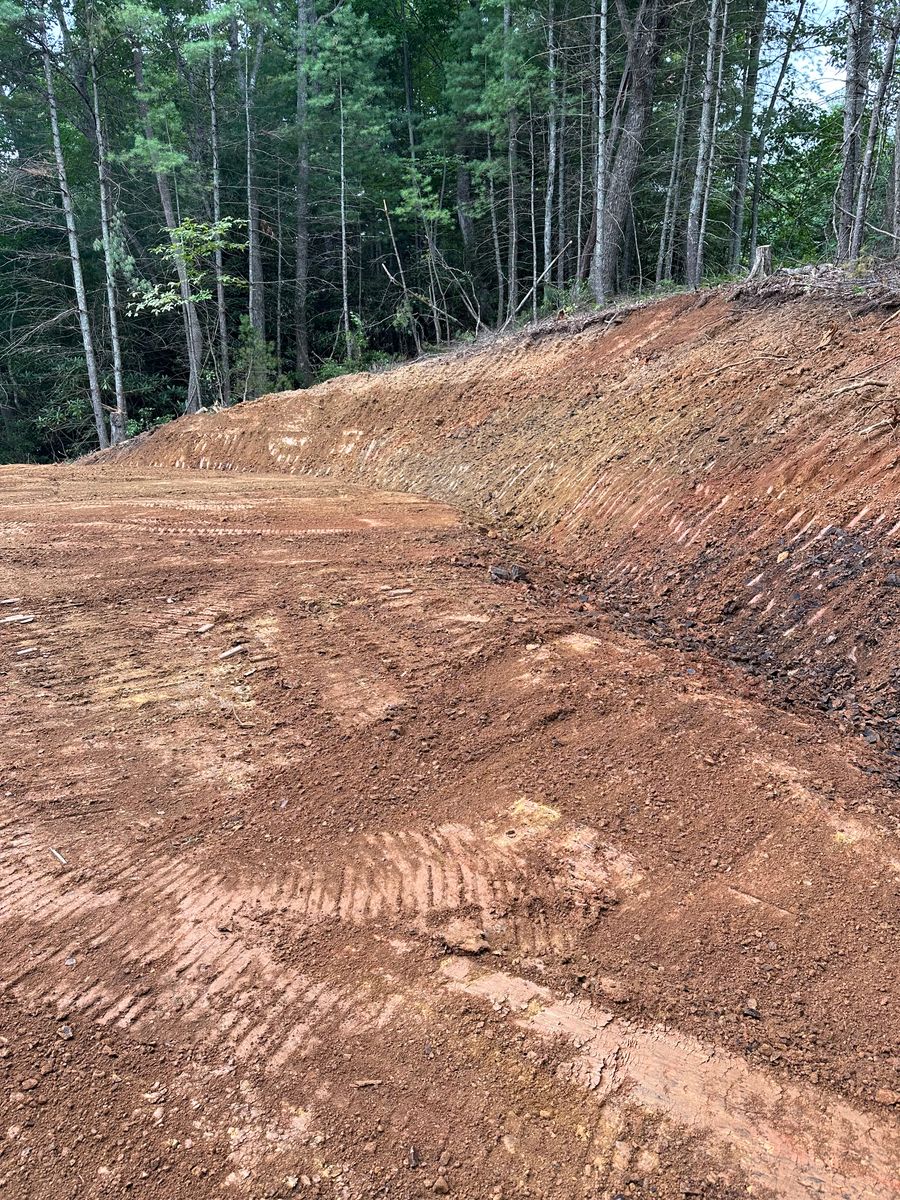 Grading and Leveling for Trophy Ridge Grading & Hauling in Mountain City, TN