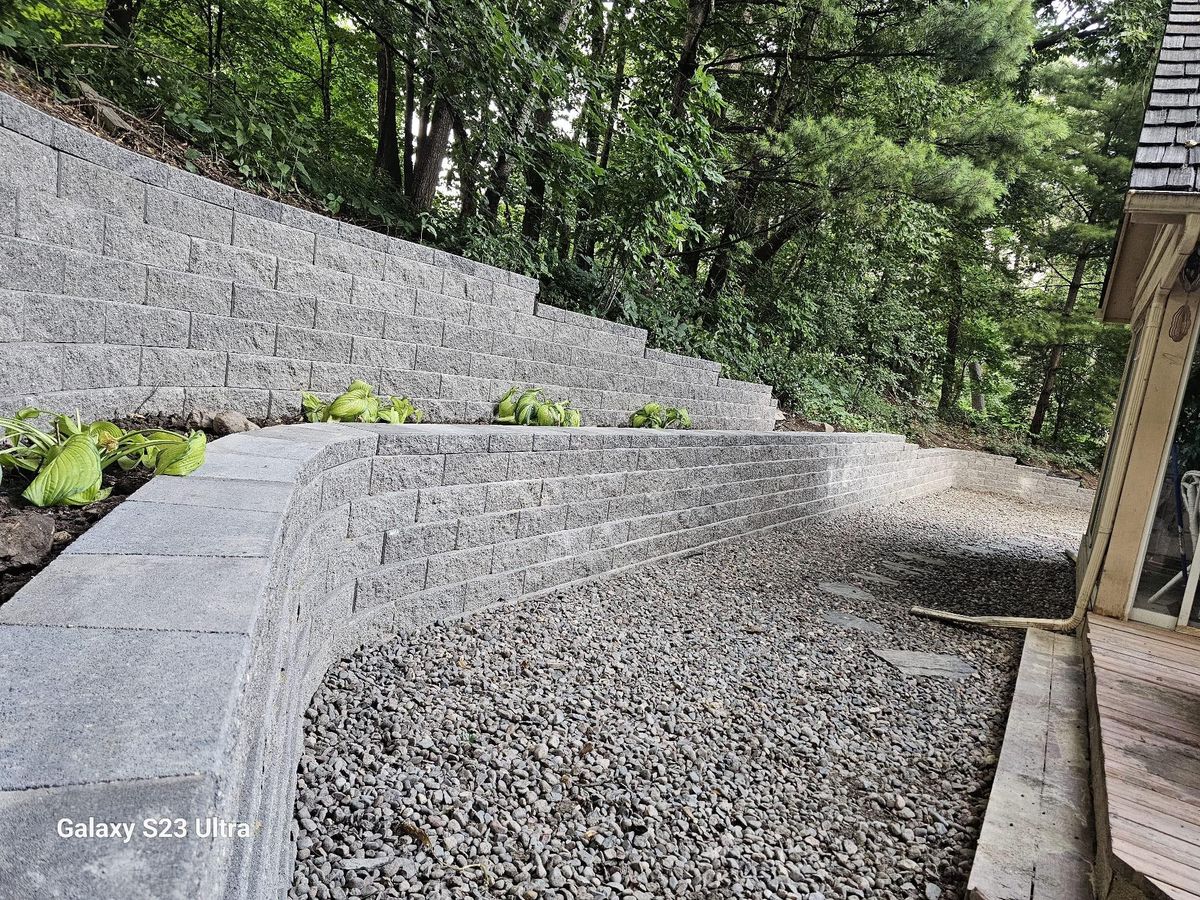Mulch Installation for K & I Lawn Care Service  in Eden Prarie, MN