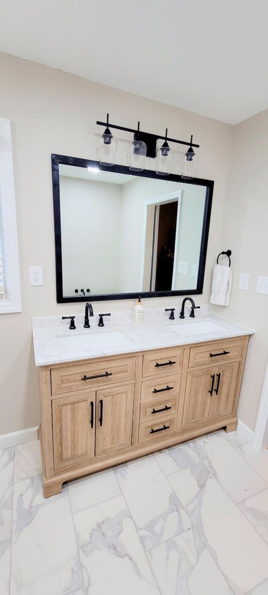 Tiling for Apex Construction in Knoxville, TN